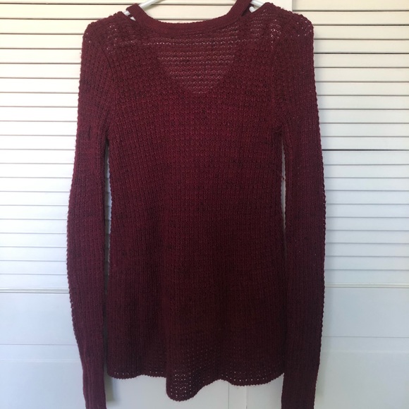 American Eagle Maroon Sweater - Picture 2 of 3